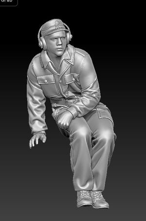 Glowel Miniatures 35011 WSS King Tiger crew 1/35 – image 2