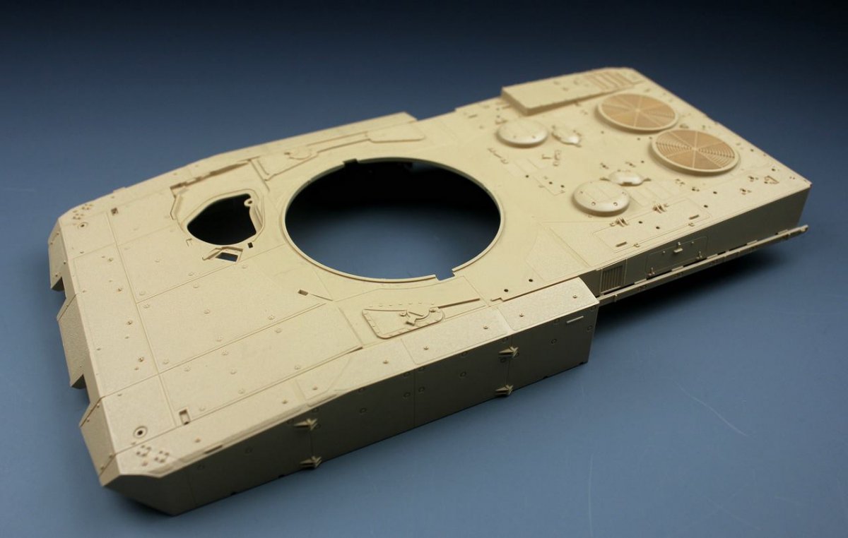 Tiger Model 4628 LEOPARD II REVOLUTION II MBT 1/35 – zdjęcie 8