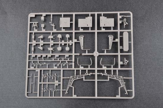 Trumpeter 03706 USS Iowa BB-61 1/200 – image 23