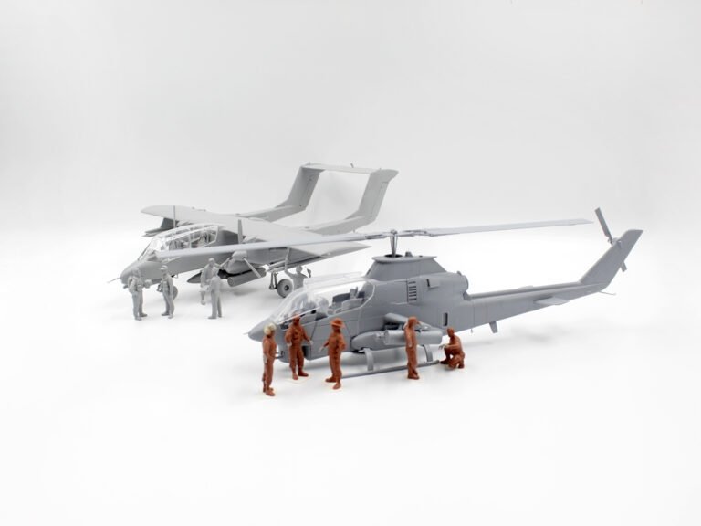 ICM 48303 FORWARD BASE, Cobra AH-1G + Bronco OV-10A 1/48 – image 3