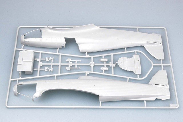 Trumpeter 02416 HURRICANE Mk.IIC/TROP 1/24 – immagine 10