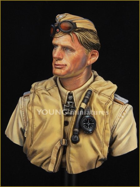 Young Miniatures YM1846 LUFTWAFFE PILOT North Africa WWII 1/10 – zdjęcie 3