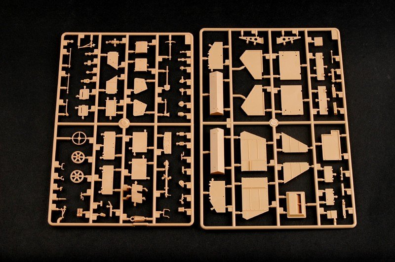Trumpeter 01584 Sd.Kfz.8 Gepanzerte 12t 1/35 – zdjęcie 5