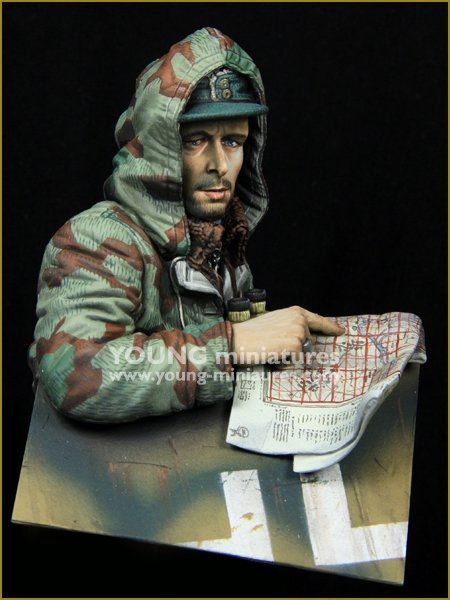 Young Miniatures YM1886 Kampfgruppe Officer Russia 1943 &amp;#39;Ostwind&amp;#39; 1/10 – image 6