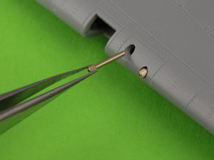 Master AM-48-172 Hawker Hurricane Mk.IIb - końcówki luf Browning .303 oraz podstawa celownika 1/48 – zdjęcie 8