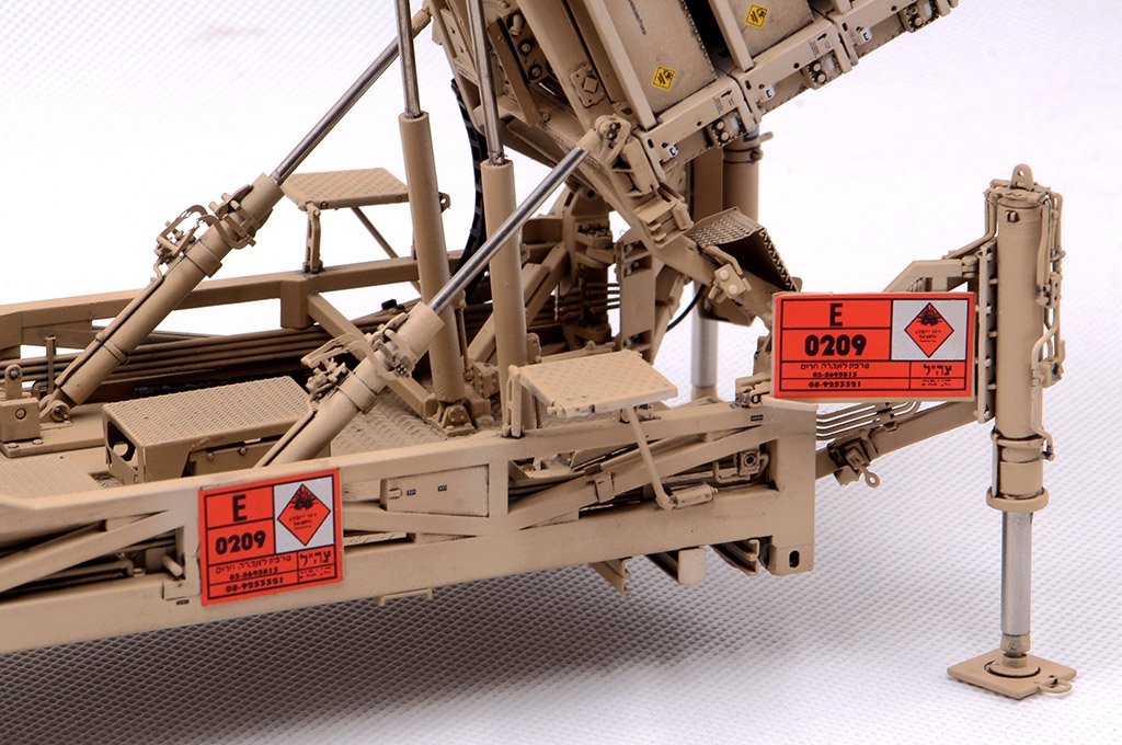 Trumpeter 01092 Iron Dome Air Defense System 1/35 – zdjęcie 14