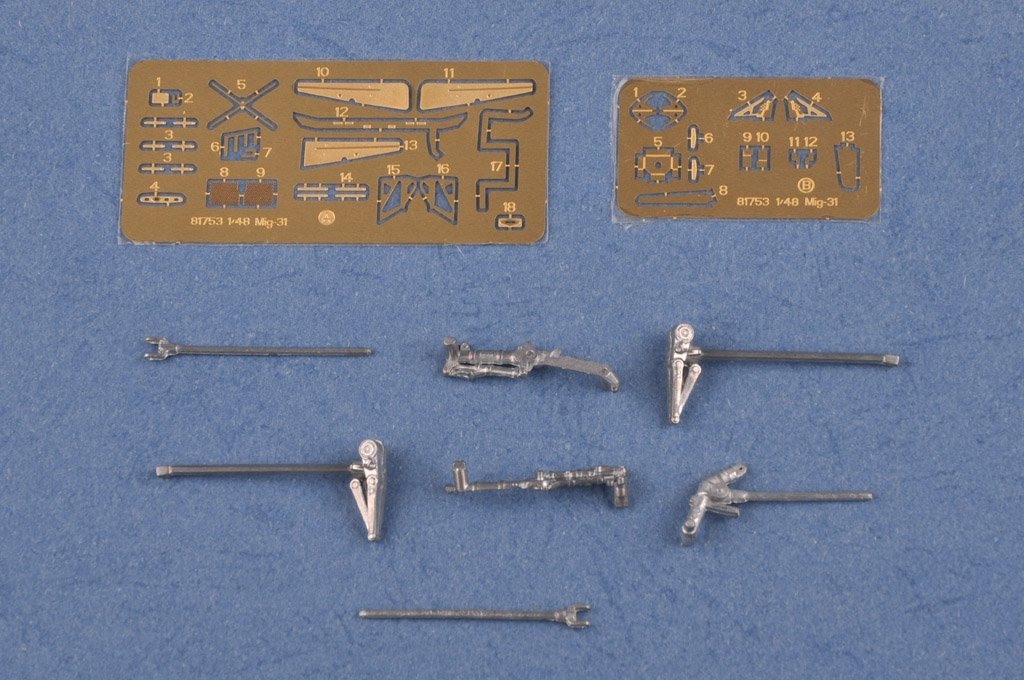 Hobby Boss 81753 Russian MiG-31 Foxhound 1/48 – zdjęcie 13