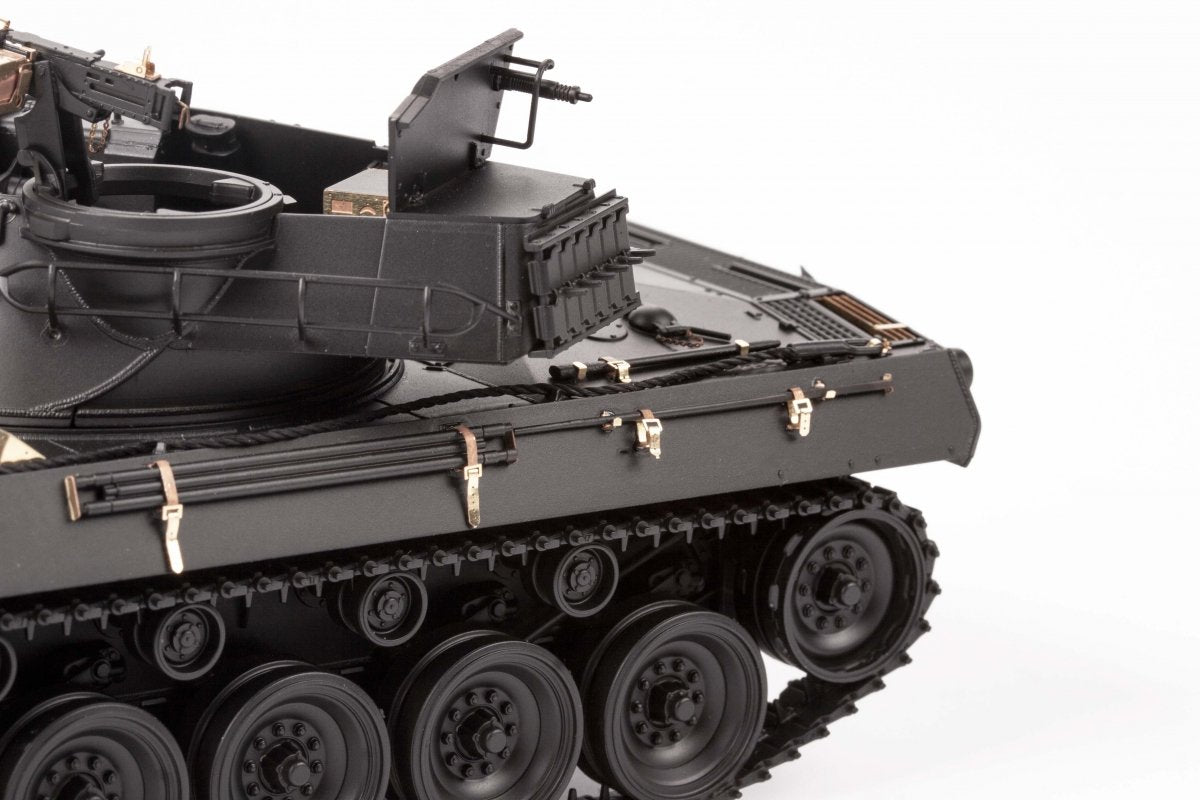 Eduard 36478 M18 tank destroyer TAMIYA 1/35 – zdjęcie 12