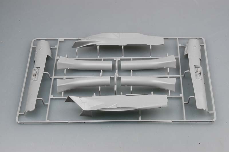 Trumpeter 03204 McDonnell Douglas F/A 18 E Hornet 1/32 – zdjęcie 3
