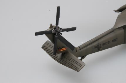 Hobby Boss 87216 UH-60A Blackhawk 1/72 – image 5