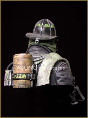 Young Miniatures YC1801 FIRE FIGHTER 1/10 – immagine 6