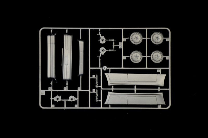 Italeri 3624 Mercedes 190 E 2.3 16V 1/24 – zdjęcie 10