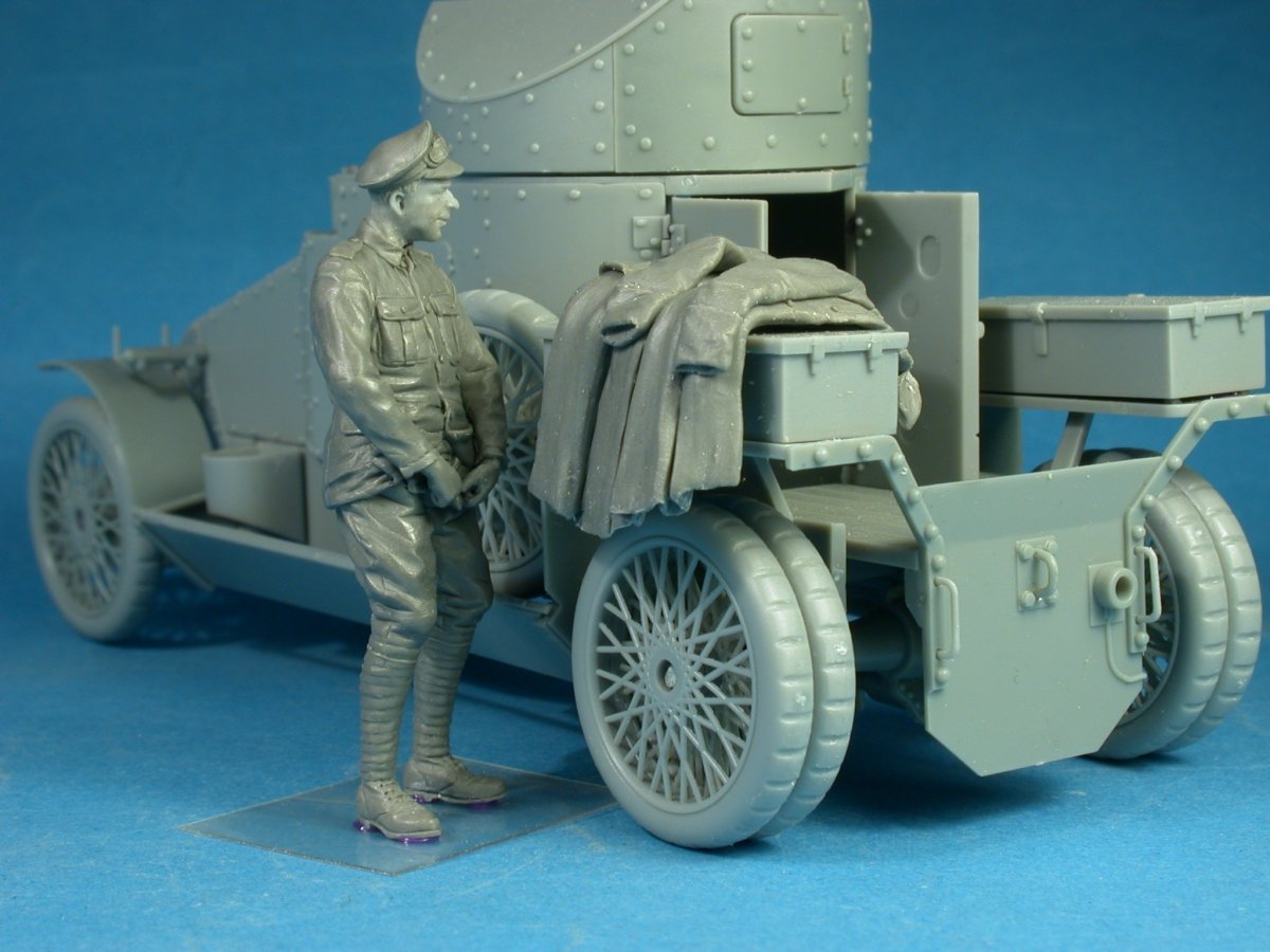 Copper State Models F35-009 British RNAS Armoured Car Division Petty Officer Relief 1/35 – zdjęcie 2