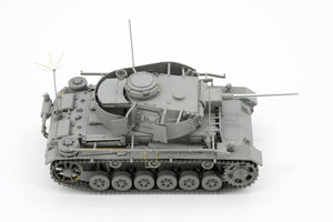 Border Model BT-048 Pz.Bef.Wg.III Ausf.K 2in1 w/Schürzen 1/35 – zdjęcie 5