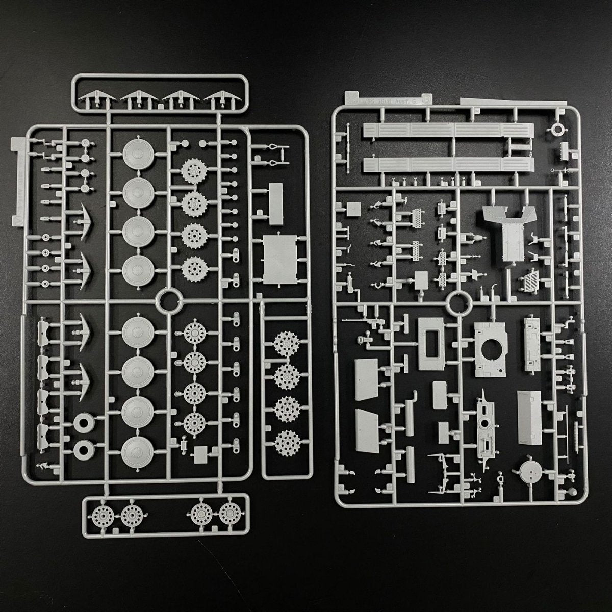 Dragon MD003 Sd.Kfz.138 Panzerjager MARDER III H w/Interior 1/35 – zdjęcie 5