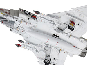 Tamiya 61121 McDonnell Douglas F-4B Phantom II 1/48 – zdjęcie 12