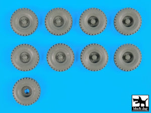 Black Dog T35137 Hemtt wheels 1/35 – image 3