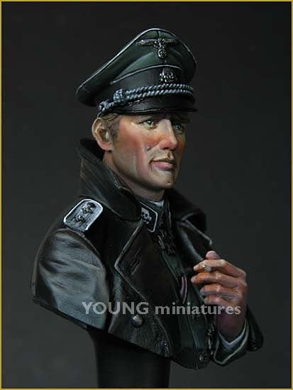 Young Miniatures YM1811 SS TOTENKOPF OFFICER WWII 1/10 – zdjęcie 6