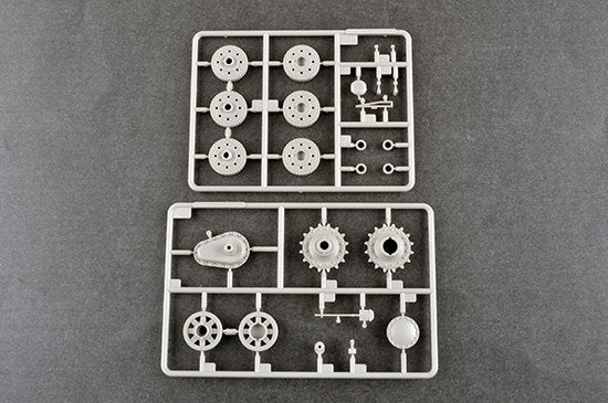 Trumpeter 09590 Soviet T-100 Heavy Tank 1/35 – zdjęcie 8