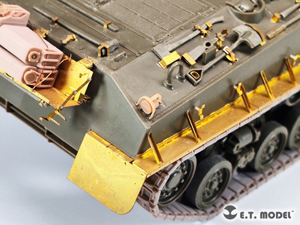 ET Model P35-260 Lights Set with Guards for USArmy M4 Sherman 1/35 – image 10