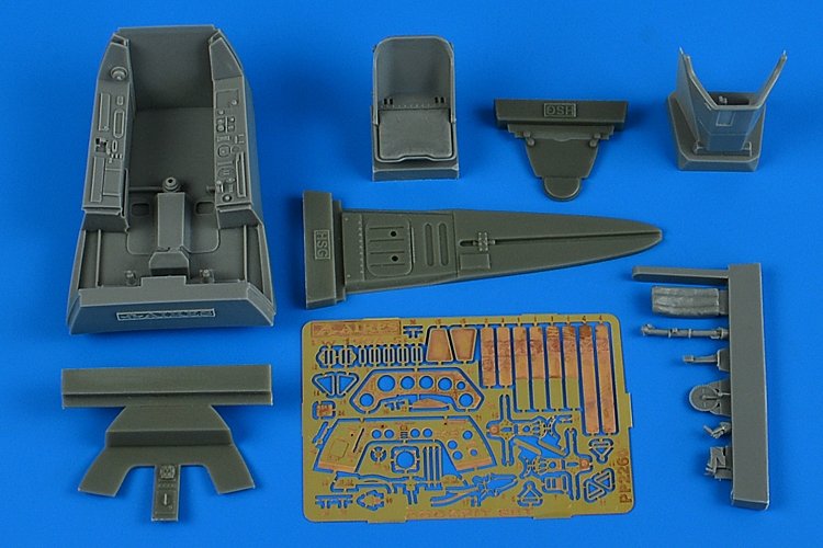 Aires 2260 Fw 190A-5 cockpit set 1/32 Hasegawa