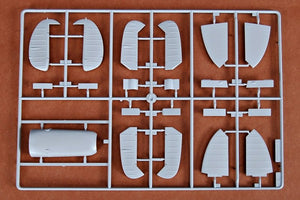 Trumpeter 02413 Spitfire MK.VI 1/24 – image 9