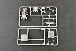 Trumpeter 07111 Russian ChTZ S-65 Tractor with Cab 1/72 – zdjęcie 3