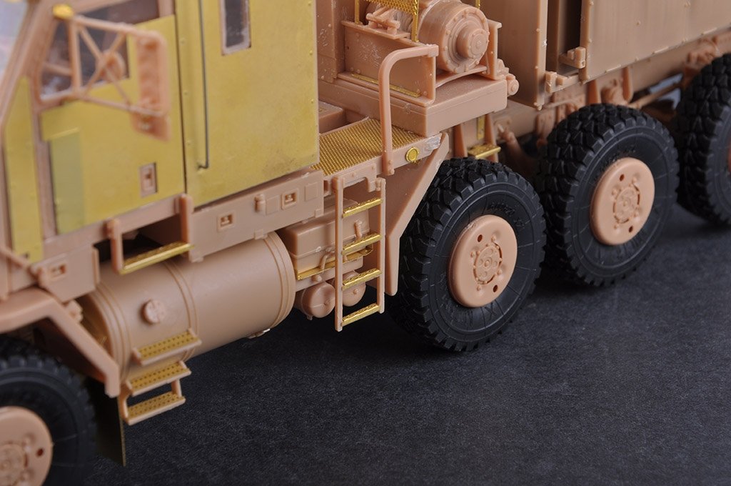 Hobby Boss 85525 M1070 Gun Truck 1/35 – zdjęcie 27