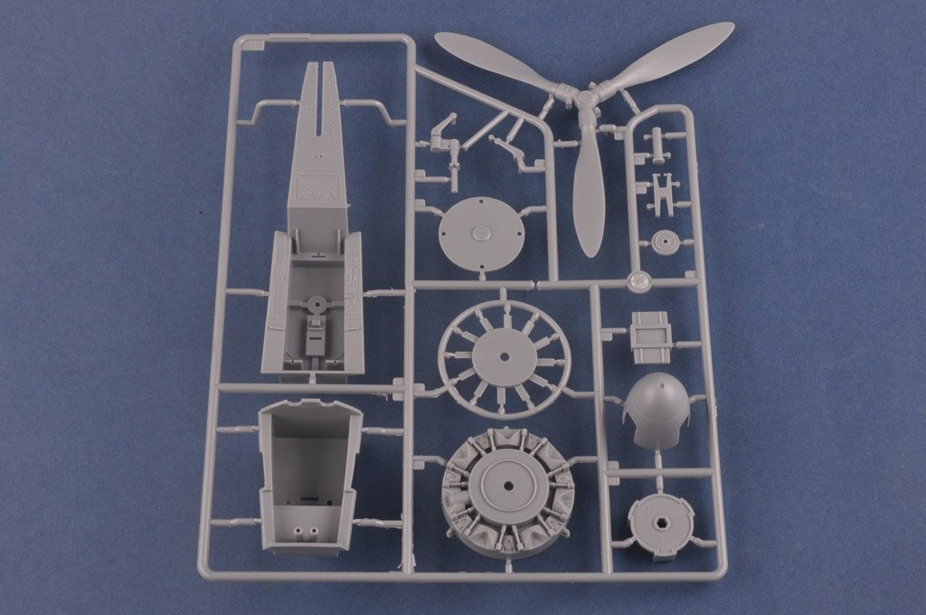 Hobby Boss 81803 Focke Wulf Fw 190 A-8 1/18 – image 11