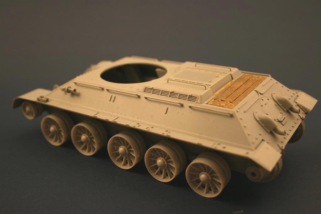 Panzer Art RE35-087 Burn out late “Spider” wheels for T-34/T-54 tanks 1/35 – image 2