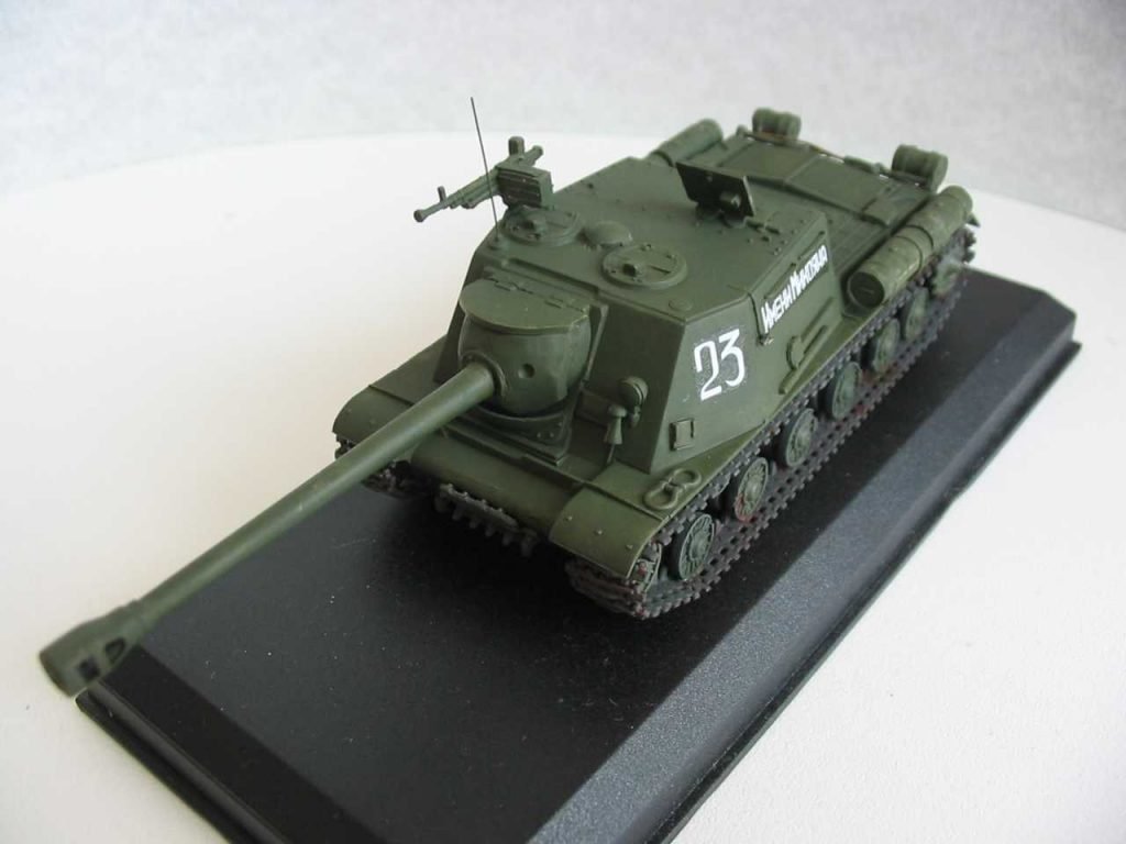 PST 72006 Self-propelled assault gun ISU-122S 1/72 – zdjęcie 5