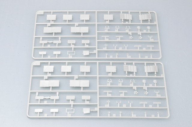 Trumpeter 05754 USS Theodore Roosevelt CVN-71 2006 1/700 – zdjęcie 12