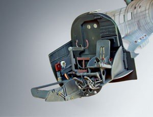 Revell 04696 Heinkel He 111 P (Battle of Britain) 1/32 – zdjęcie 12