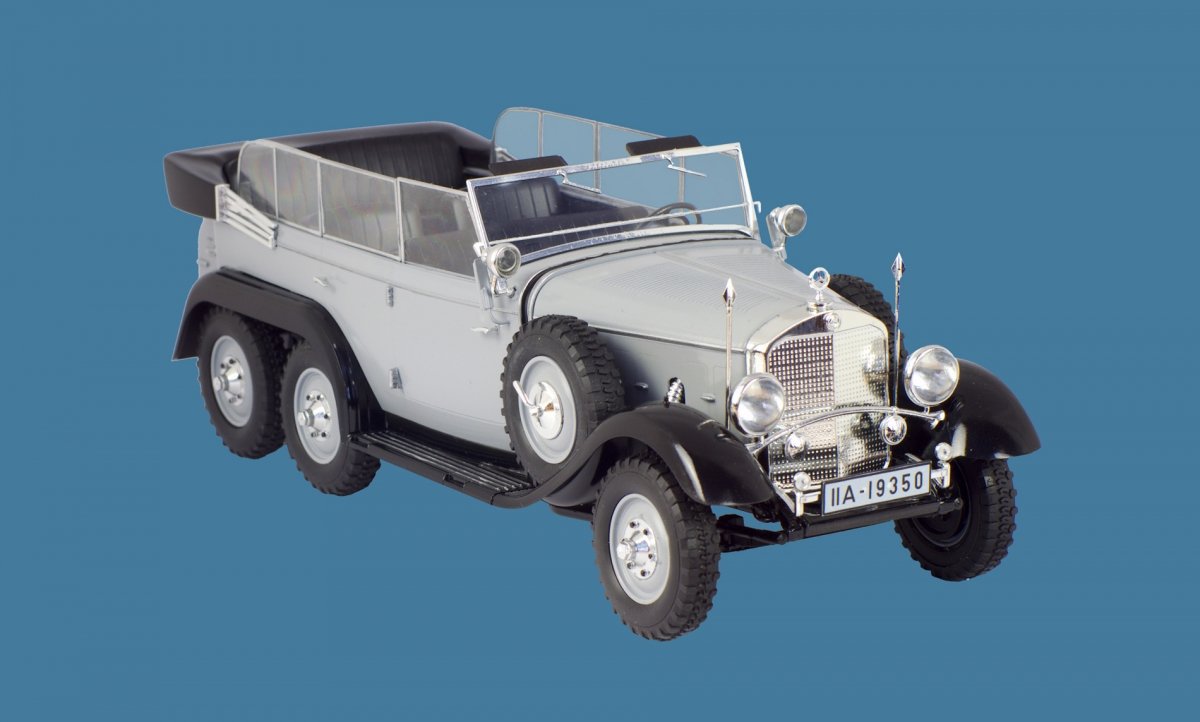 ICM 24011 Typ G4 (1935 Production) WWII German Personnel Car 1/24 – zdjęcie 3
