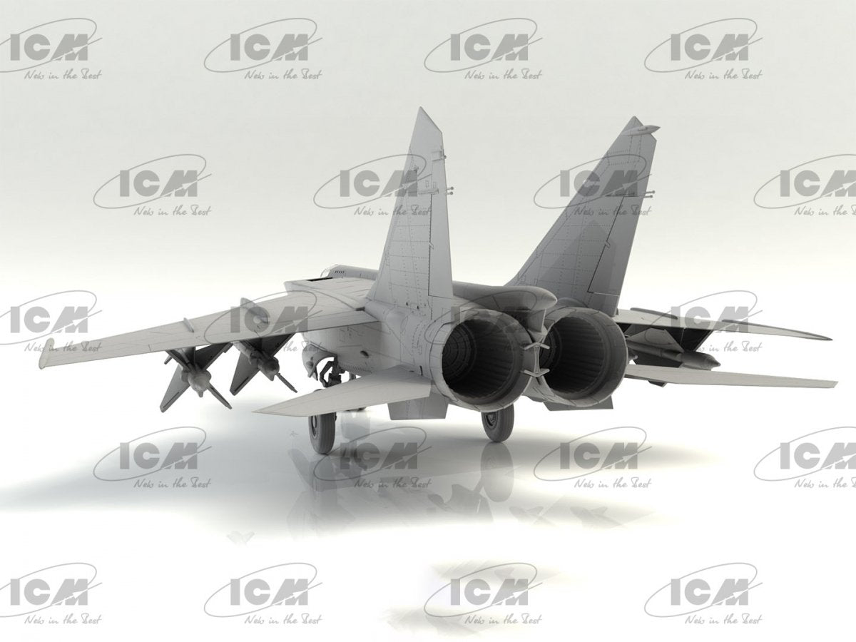 ICM 72177 MiG-25PD Soviet Interceptor Fighter 1/72 – image 3