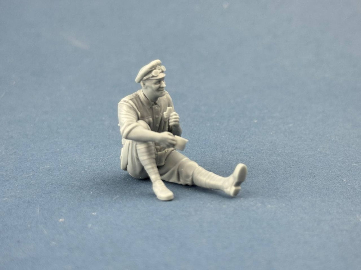 Copper State Models F35-063 British Dispatch Rider Afternoon tea (motorcycle not included) 1/35 – zdjęcie 2