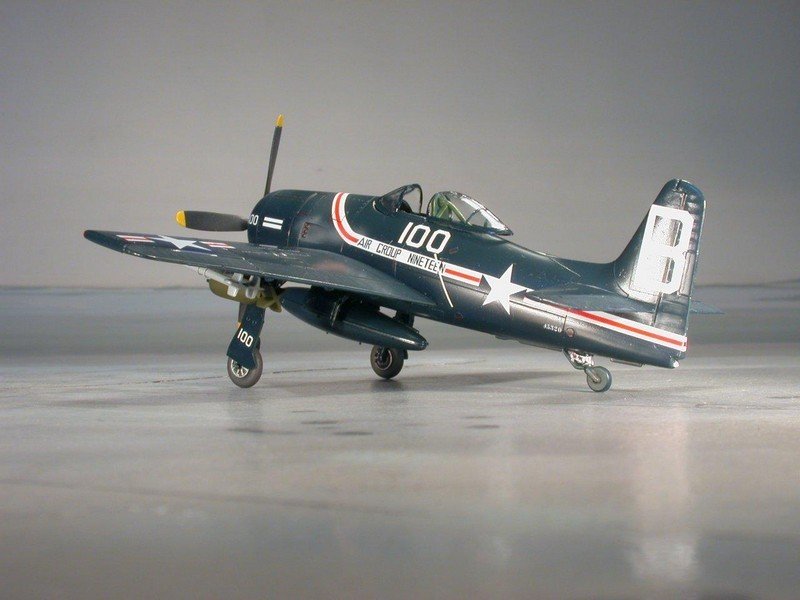 Revell 04680 F8F-1 Bearcat 1/72 – zdjęcie 5