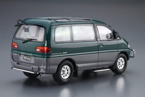 Aoshima 05667 Mitsubishi PE8W Delica Space Gear &amp;#39;96 1/24 – image 3