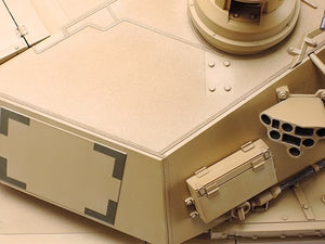 Tamiya 36212 US Main Battle Tank M1A2 Abrams (Display Model) 1/16 – image 5