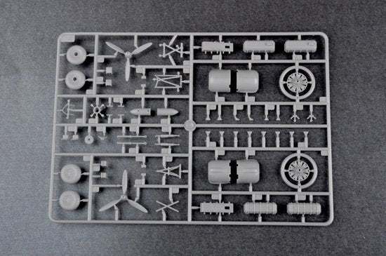 Trumpeter 01638 Focke-Wulf Fw 200C-4 Condor 1/72 – zdjęcie 6
