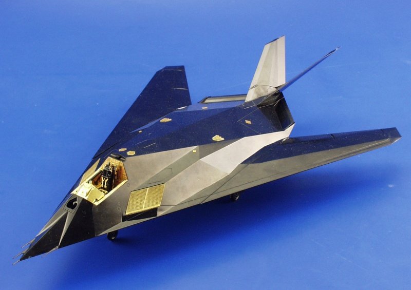 Eduard 73253 F-117 1/72 HASEGAWA – image 3