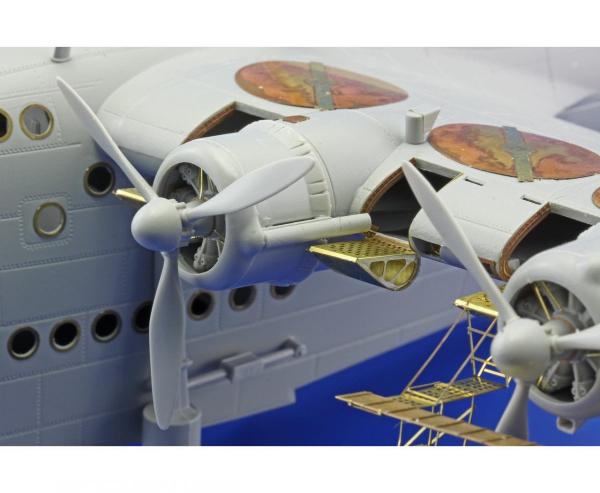 Eduard 72586 Sunderland Mk. III maintenence platforms 1/72 ITALERI – image 4