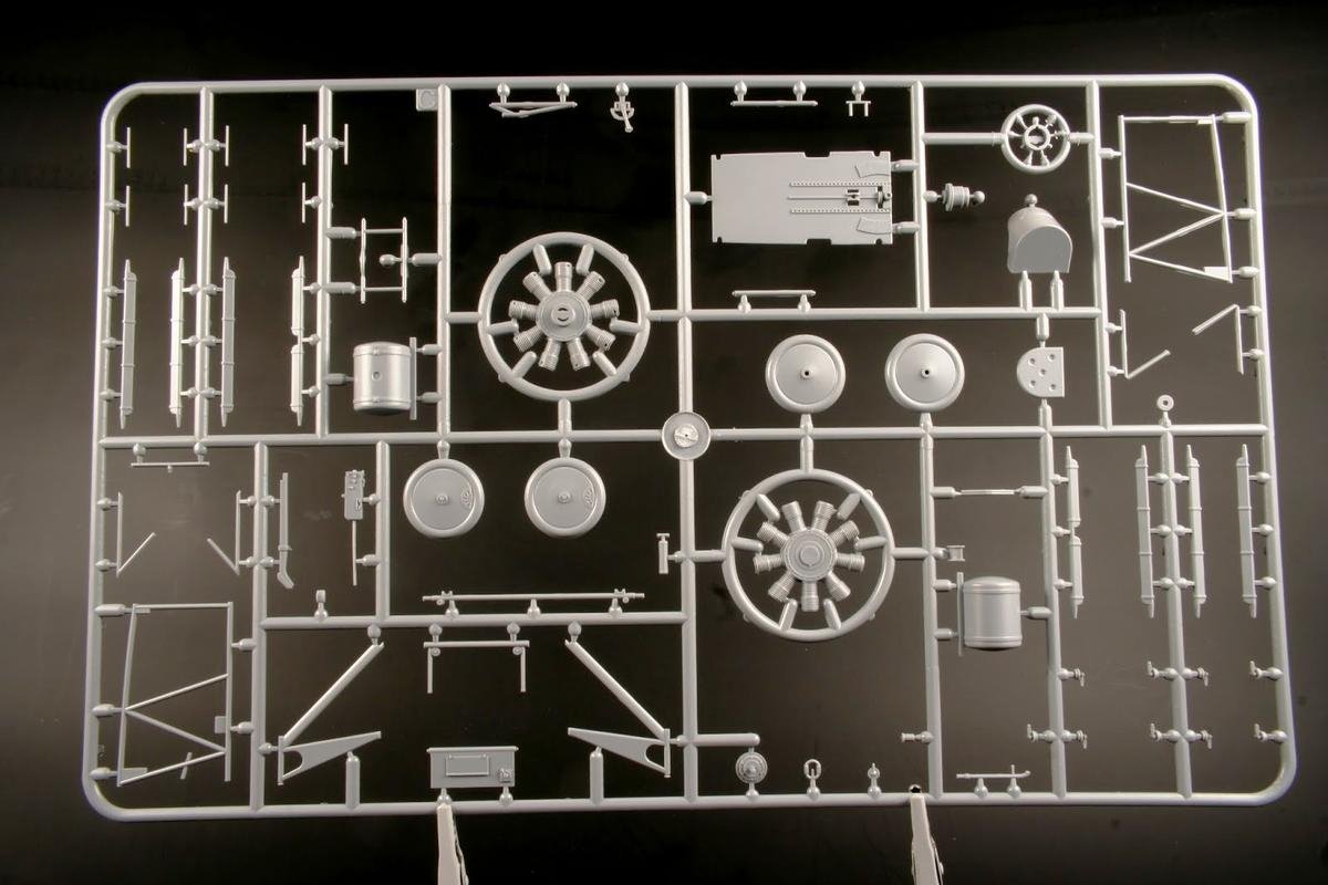 Special Hobby 32065 Fokker D. II Black &amp;amp; White Tail 1/32 – image 7