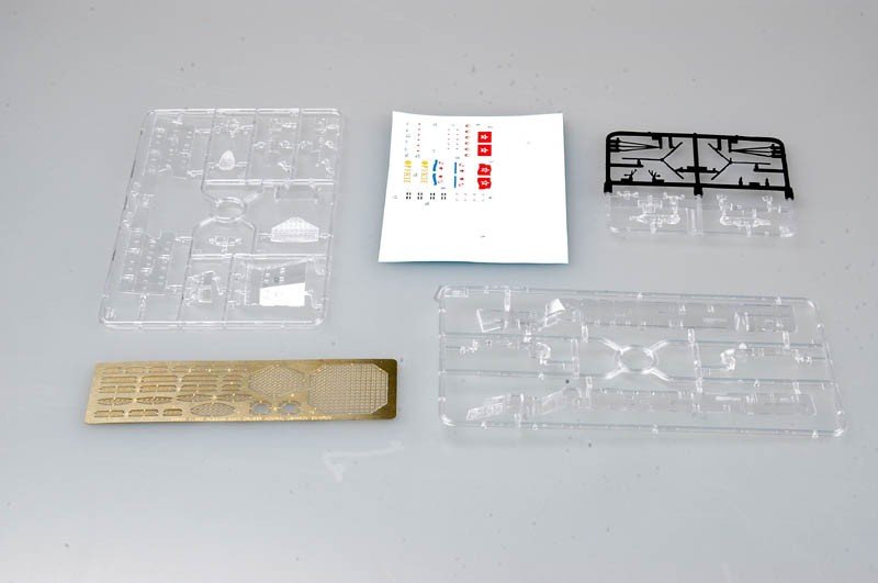 Trumpeter 04521 Russian cruiser Admiral Lazarev Ex-Frunze 1/350 – zdjęcie 3