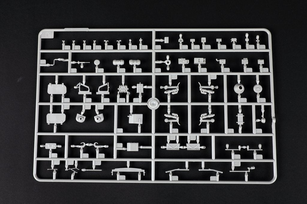 Trumpeter 09605 Russian 9P149 Launching Vehicle w/9K114 Shturm-S ATGM system 1/35 – zdjęcie 14