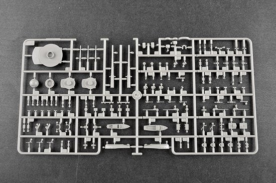 Trumpeter 05359 German Tirpitz Battleship 1/350 – image 4