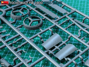 MiniArt 48040 FOCKE-WULF FW 190D-9. MIMETALL PROD. JAGDGESCHWADER 301. BASIC KIT 1/48