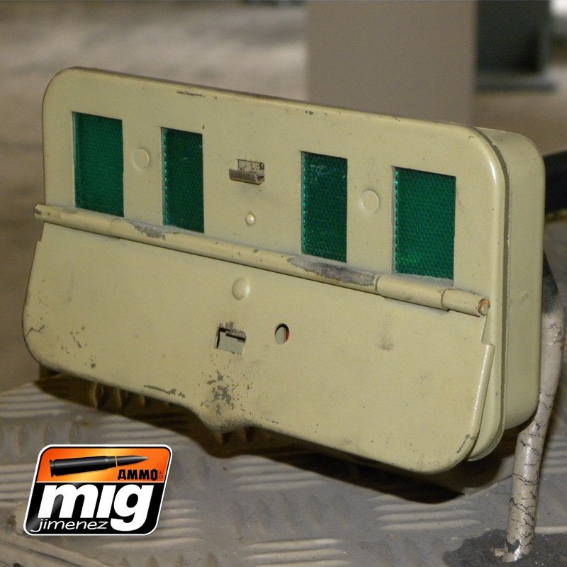 AMMO of Mig Jimenez 0092 CRYSTAL GREEN – image 2