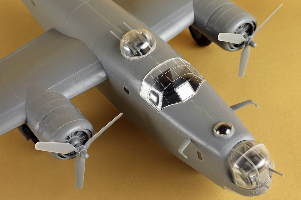 Hobby Boss 81774 Consolidated B-24J Liberator 1/48 – zdjęcie 19