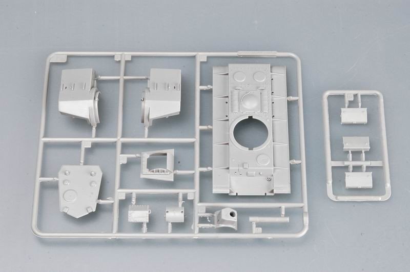 Trumpeter 07236 Soviet KV &amp;quot;Big turret&amp;quot; tank 1/72 – image 4